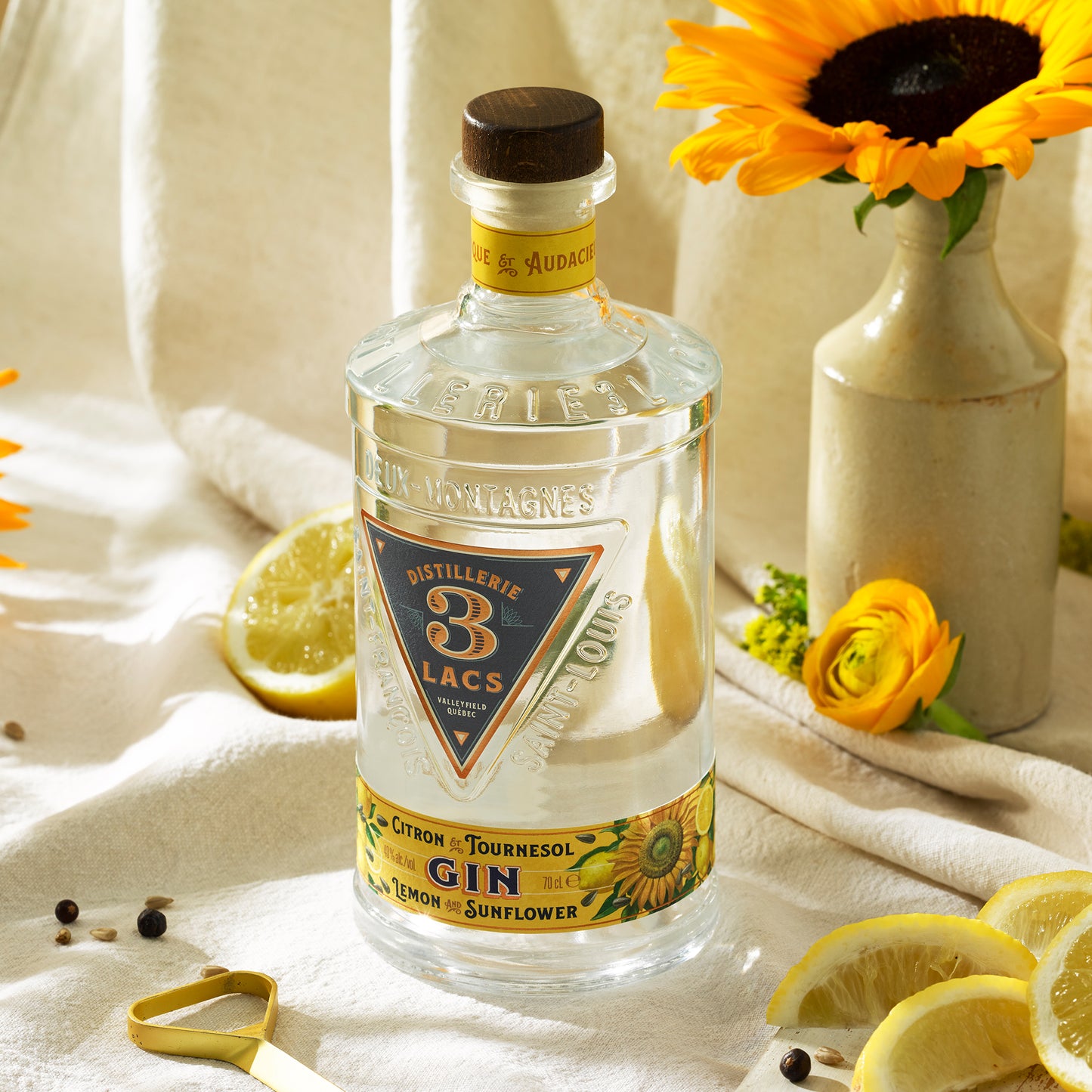 Distillerie 3 Lacs Lemon Sunflower Gin | ABV 40% 70cl