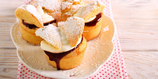 These Gin & Elderflower Fairy Cakes are angelic!