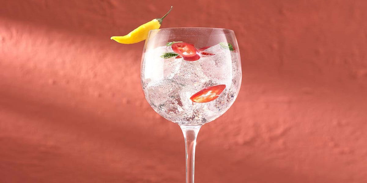 This Chilli, Coriander and Lime G&T Recipe Is The Perfect Match For KETTLE® Thai Sweet Chilli potato chips!