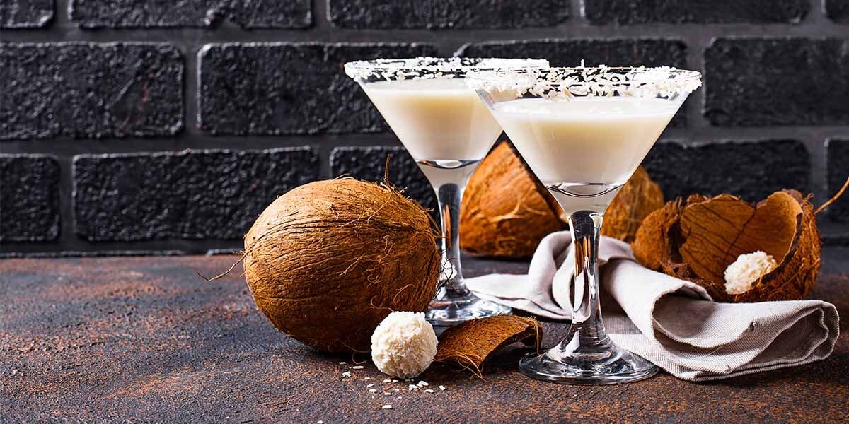 This Lamington-inspired chocolate & coconut cocktail is perfect for celebrating Australia Day!