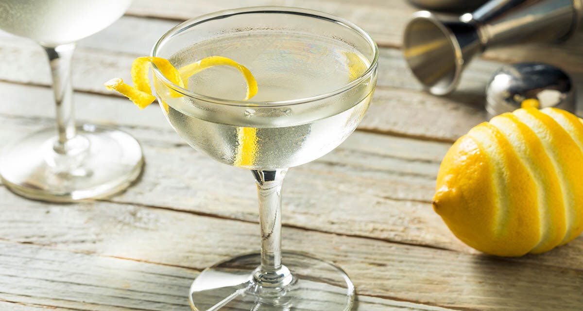 A classic martini recipe you’ll adore: try the tempting Tuxedo No. 2!