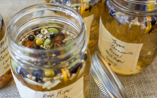 The Week in Gin: crazy garnishes, gin Hot Toddys & our Golden Ticket winner