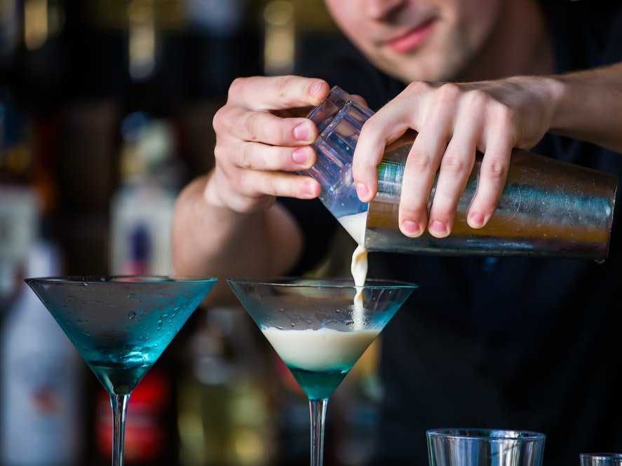HOW TO BE YOUR OWN BARTENDER AND SOMMELIER… SORT OF