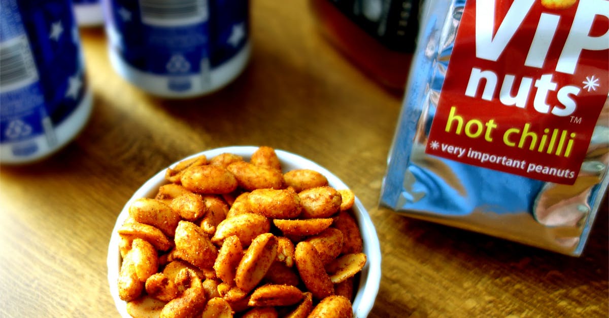  3 reasons we snack while we drink - according to science!