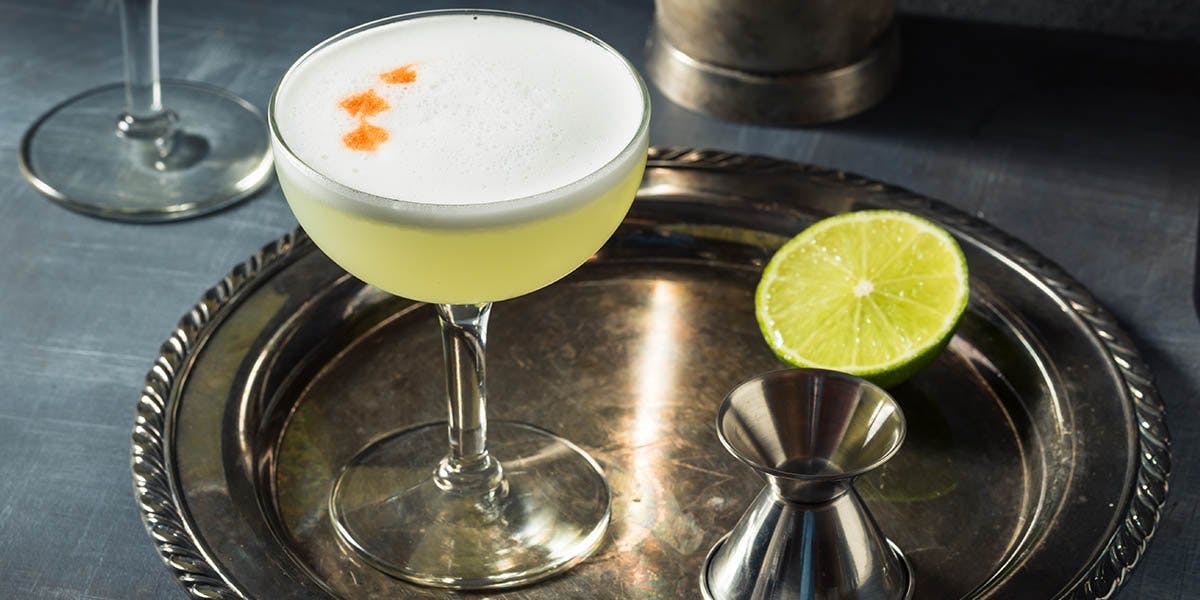 Truffle oil in a cocktail?! This divine truffle and gin cocktail recipe has to be tried to be believed!