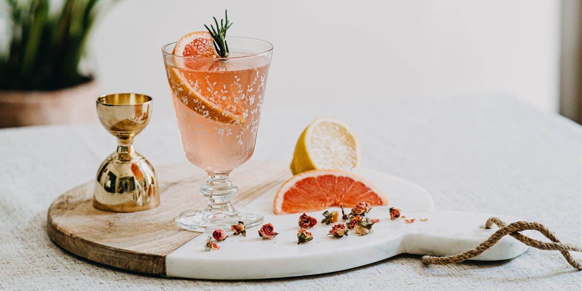 We've found the ultimate mixers for pretty Spring gin cocktails!