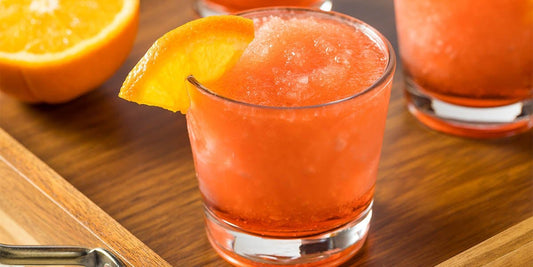 Orange Frogroni: this fun frozen Negroni recipe is bursting with juicy orange flavours!