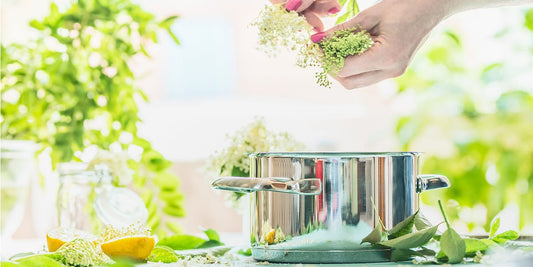 How to make homemade elderflower cordial in time for the perfect summery gin cocktails!