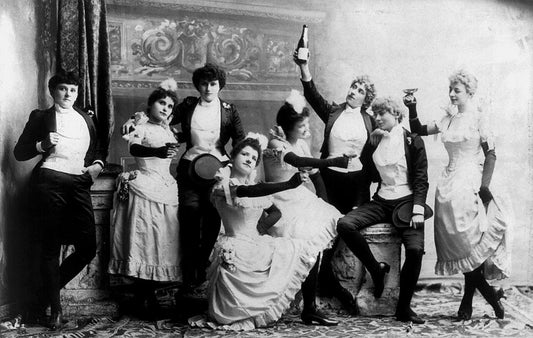 How to throw the best Gin Cocktail House party ever!