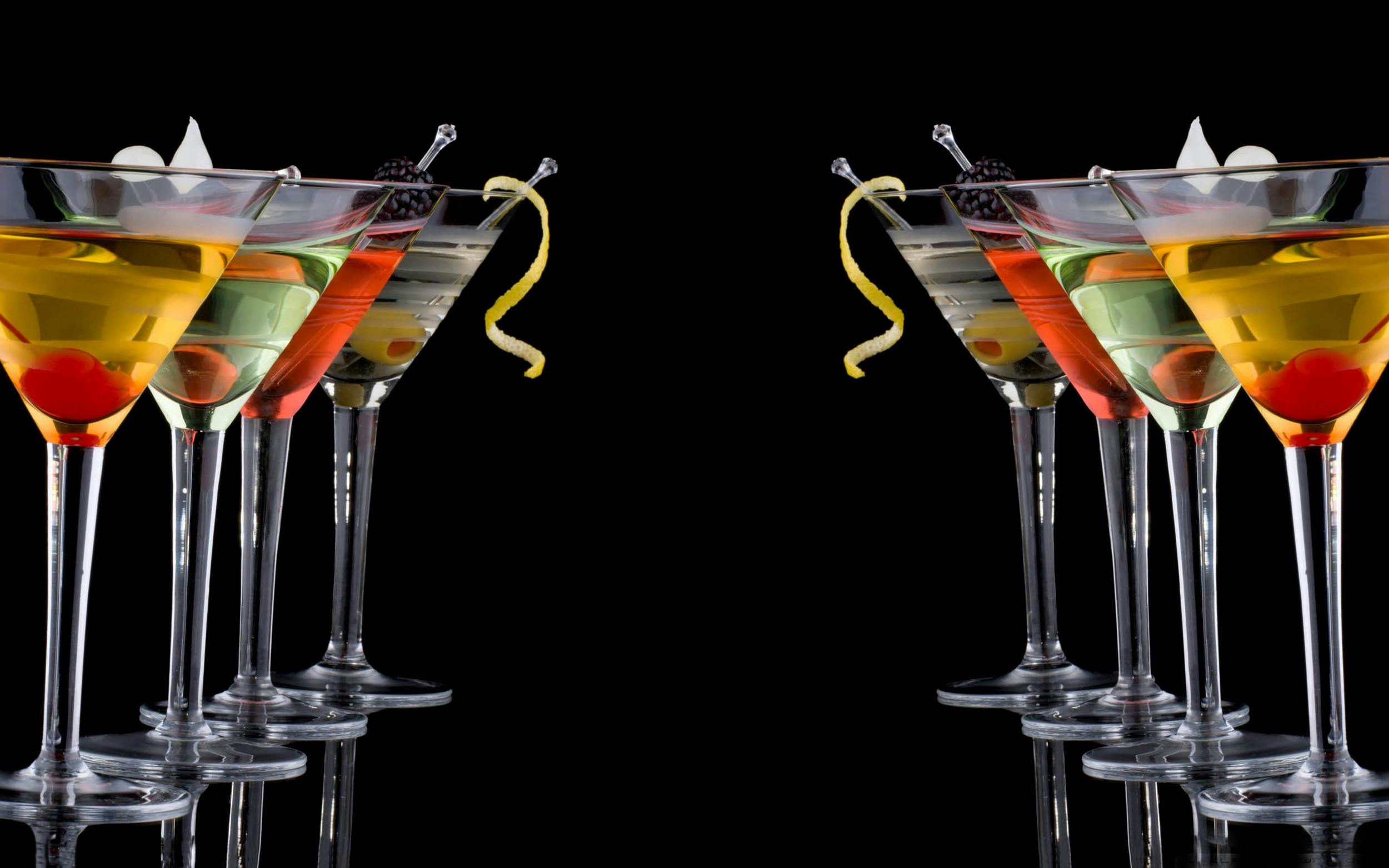 Get thirsty for World Cocktail Day! Take a trip through gin drinks at the world's best cocktail bars