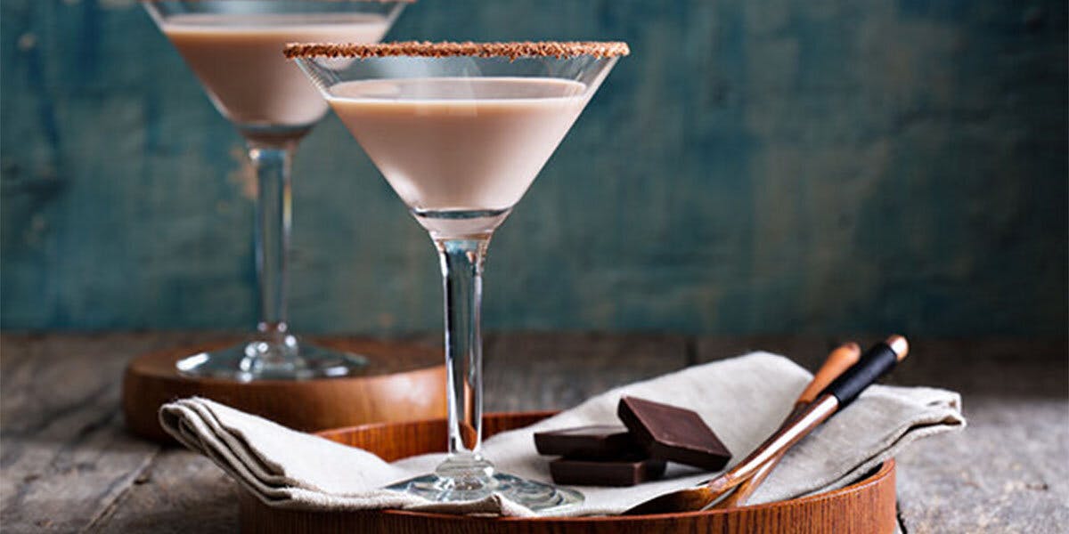 Discover five of our favourite amaretto and gin cocktails!
