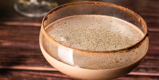 These creamy chocolate, gin and Baileys cocktails are irresistibly indulgent!