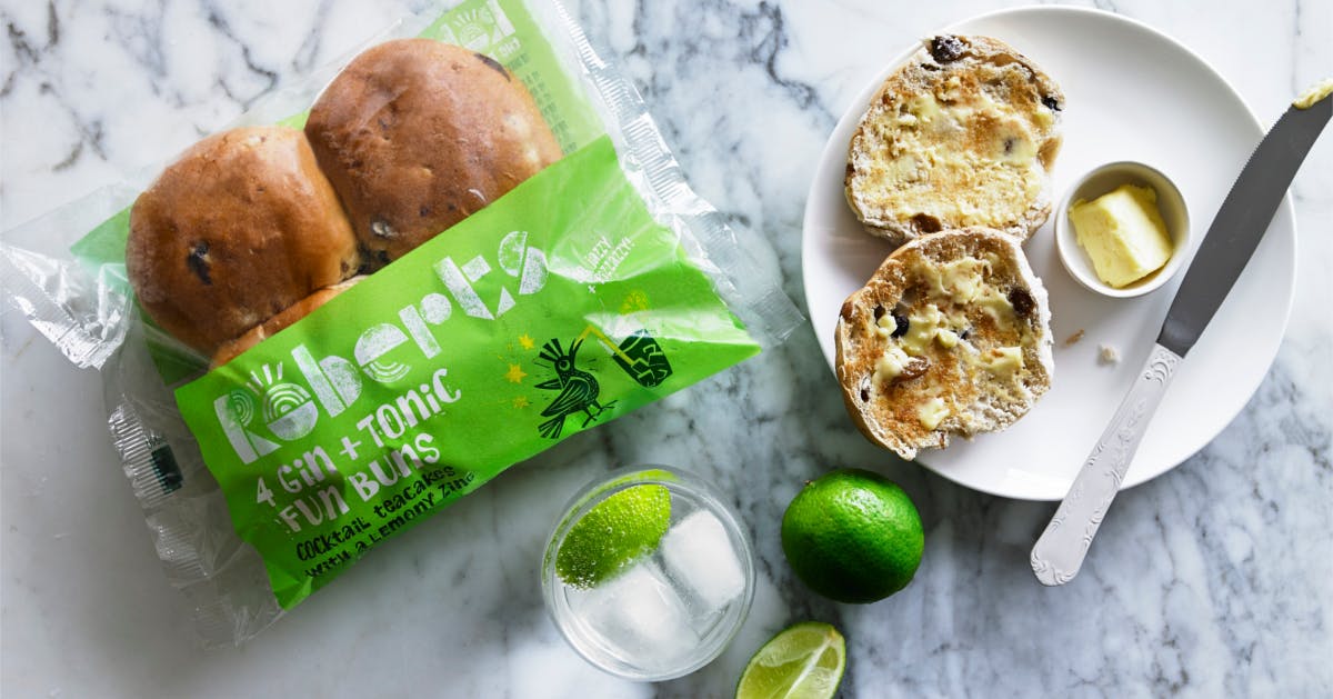 These in-GIN-ious G&T buns are the perfect snack
