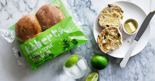 These in-GIN-ious G&T buns are the perfect snack