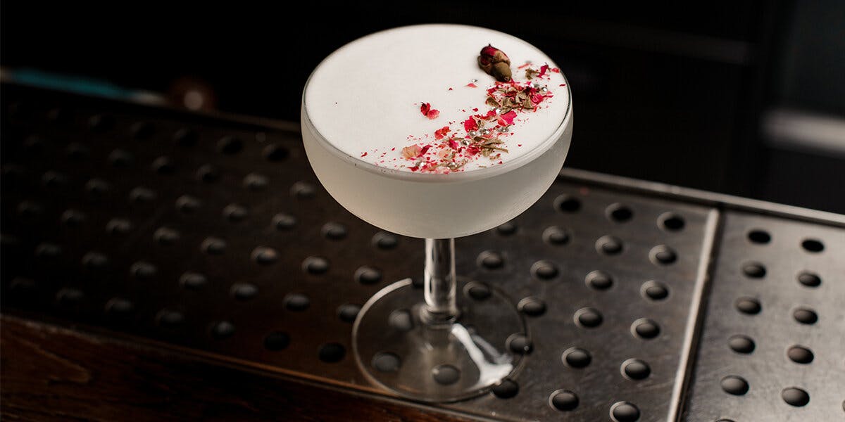 Five of the best classic gin cocktail recipes to celebrate World Gin Day!