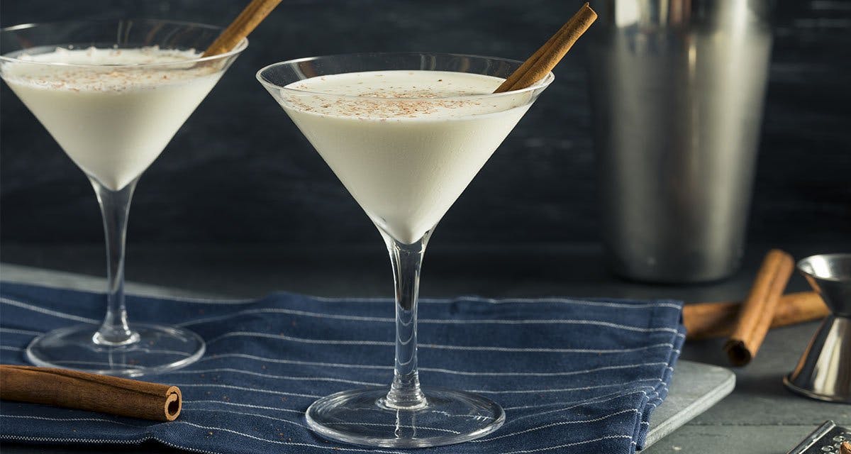 This Chocolate Hazelnut Martini is the ultimate party pleaser for the festive season!