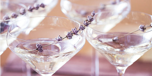 15 bonkers but beautiful gin garnishes you have got to try!