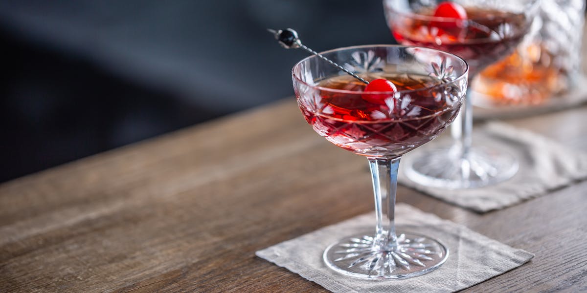 Try these gin and Scotch whisky cocktails to celebrate Burns Night and St Andrew's Day! 