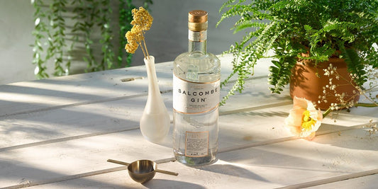 Win a coastal gin bundle worth more than £100 with Craft Gin Club's August 2022 Sip & Snap! Prize!