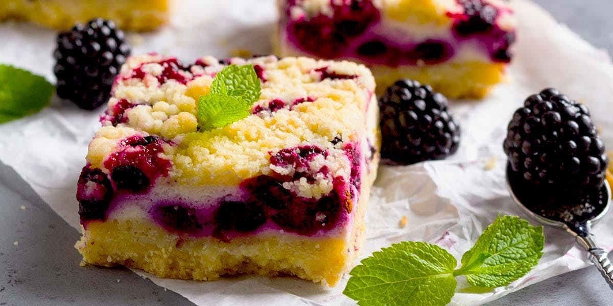Gin-soaked Blackberry & Apple Cheesecake Crumble Slices!