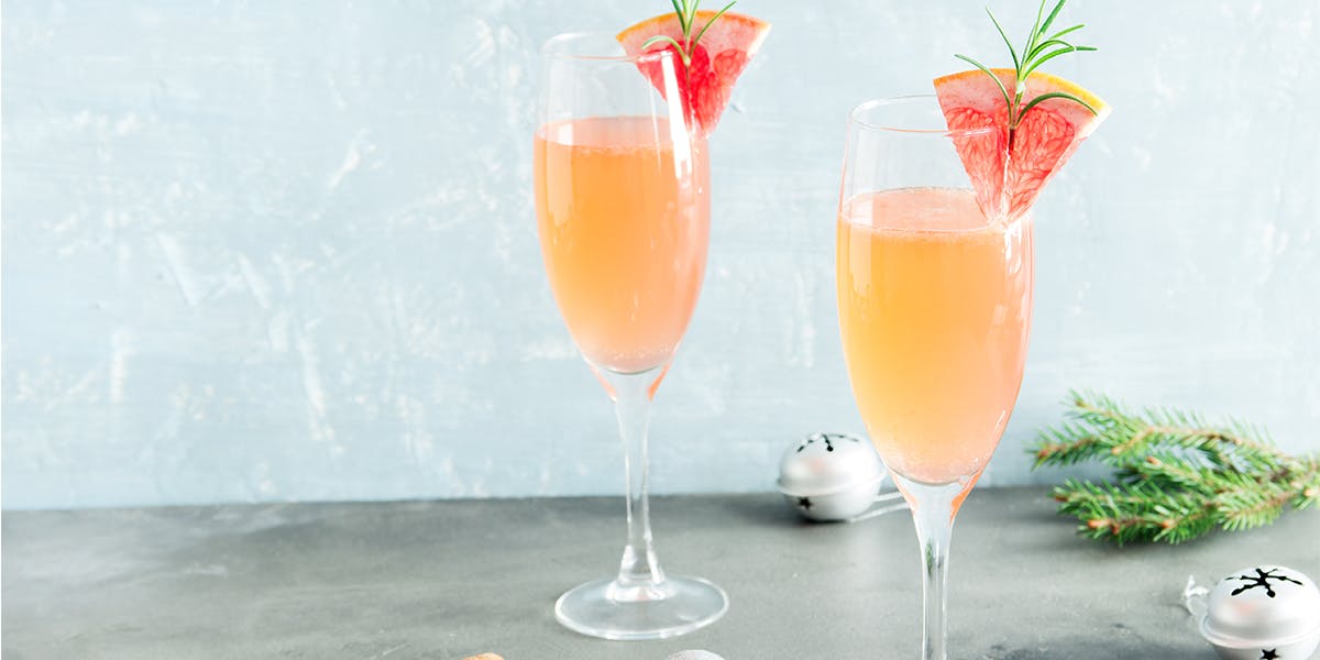 3 gin & rosé wine cocktails that are perfect for summer sipping