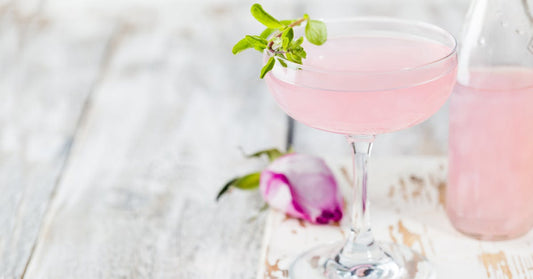 A cranberry martini for those of you who need a bit of sharp with the sweet! 