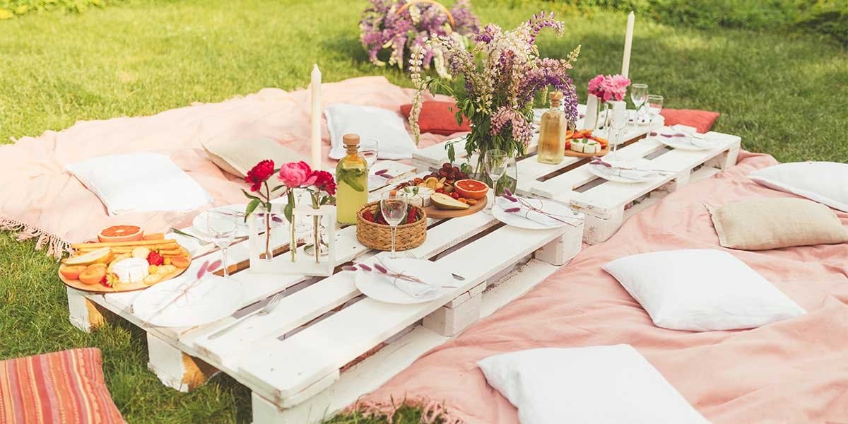 Plan a gin-credible party in the park and we'll tell you which flavour of REAL Hand Cooked crisps to bring with you!