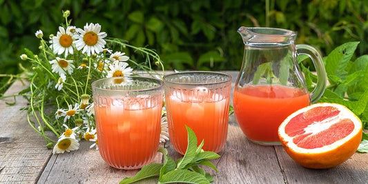 The Summer Daisy: the gin, grapefruit, elderflower & camomile cocktail that's made for garden parties!