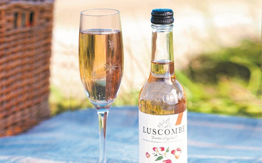 Cocktail: Rose Gin Fizz