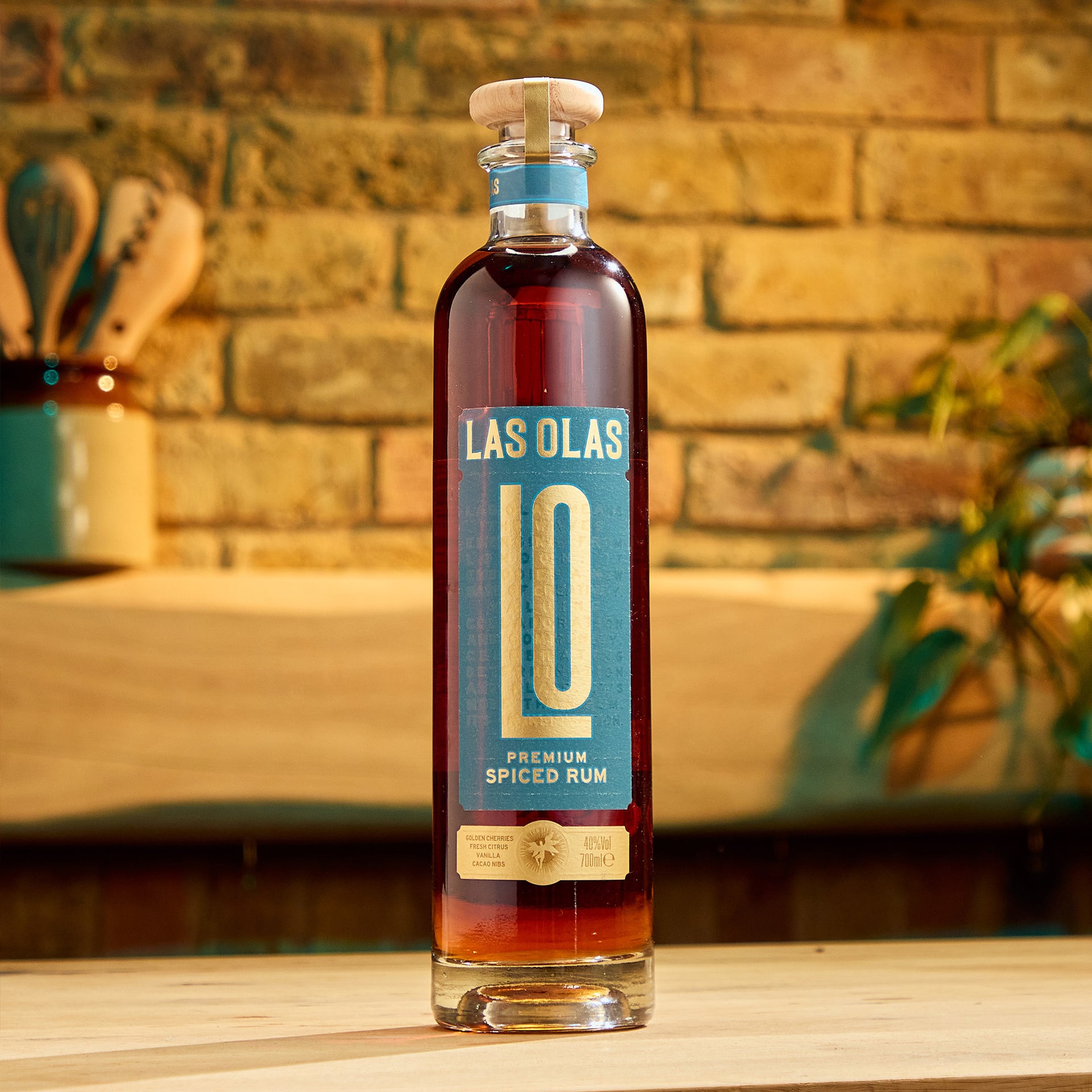 Las Olas Spiced Rum 40% ABV 70cl
